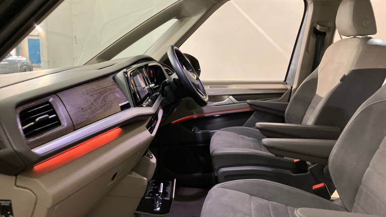 Volkswagen Multivan 1.4 TSI eHybrid Style 5dr LWB DSG Estate